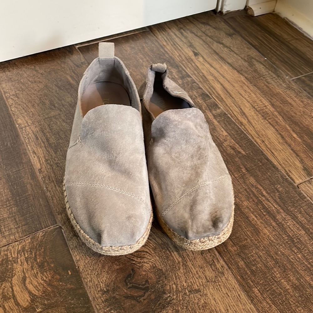 Gray toms slip ons